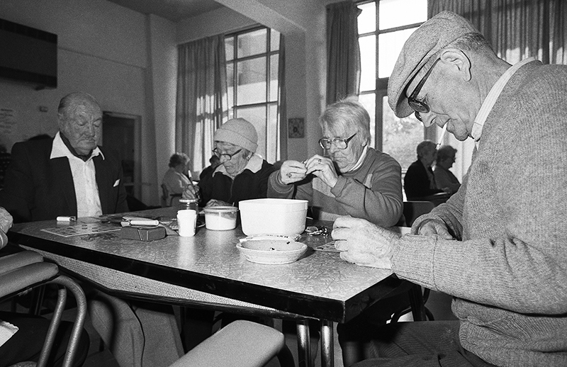 Life in an Inner Melbourne Housing Estate, 1986: Australia : Richard Moore : Journalist : Photographer :